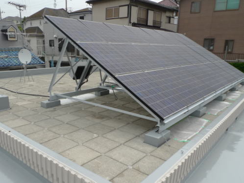 断熱ブロック上に設置された太陽光の載せ替えと防水工事 施工後.jpg