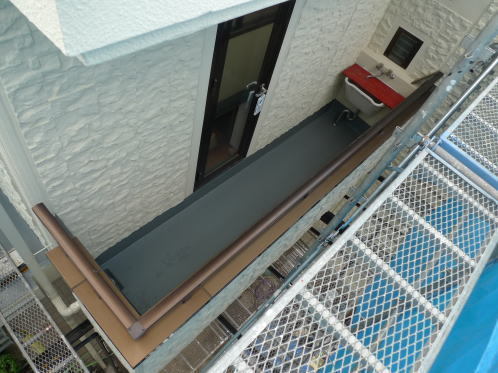 施工後の2Fバルコニー 国交省X−2工法.jpg